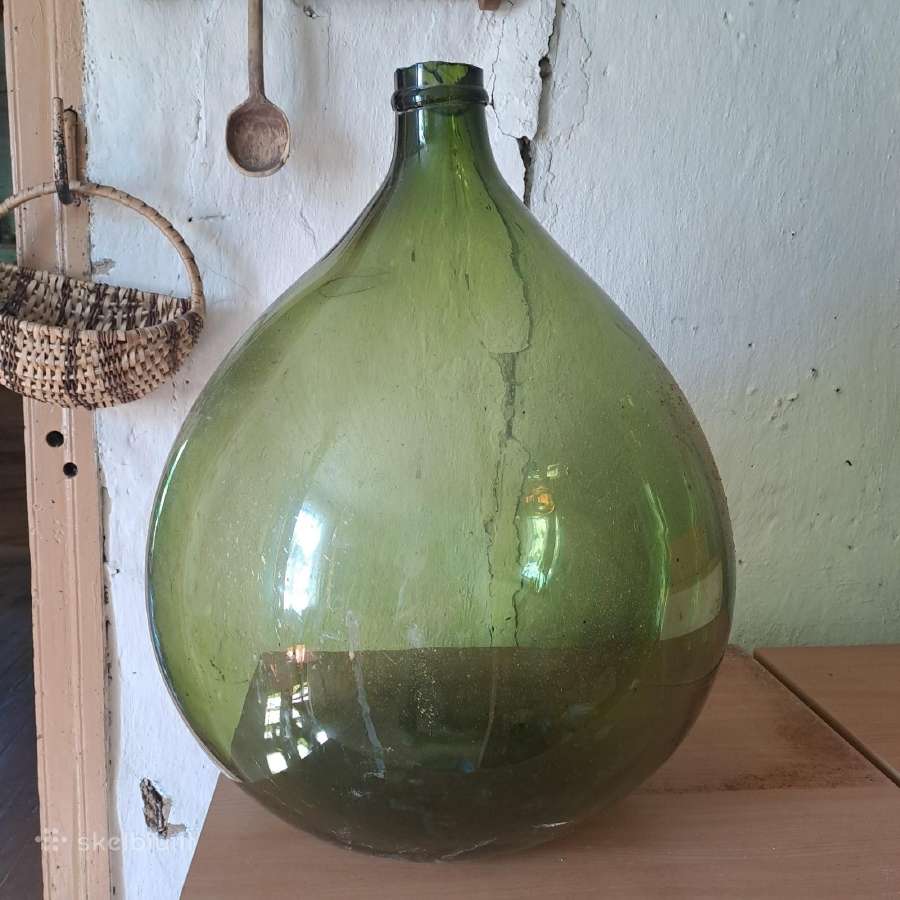 Vyno gamybai ir laikymui