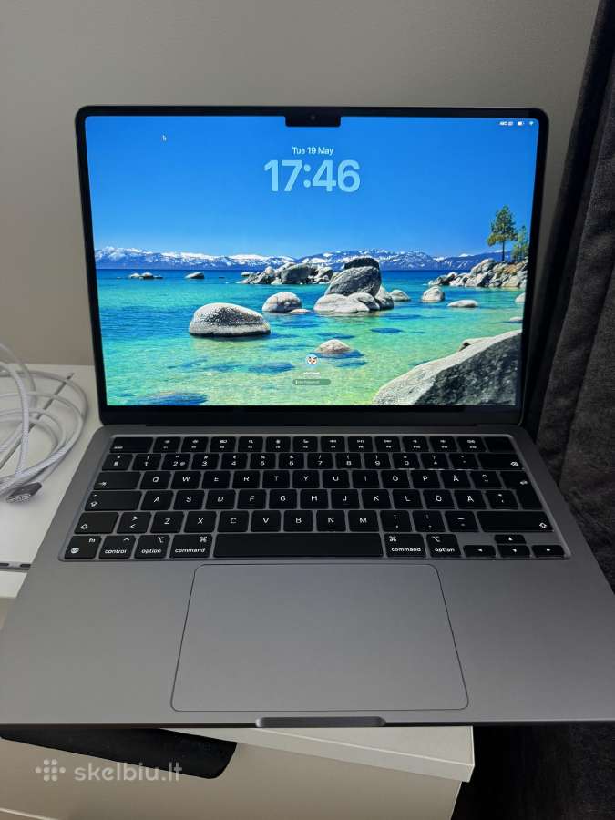 MacBook Air M2