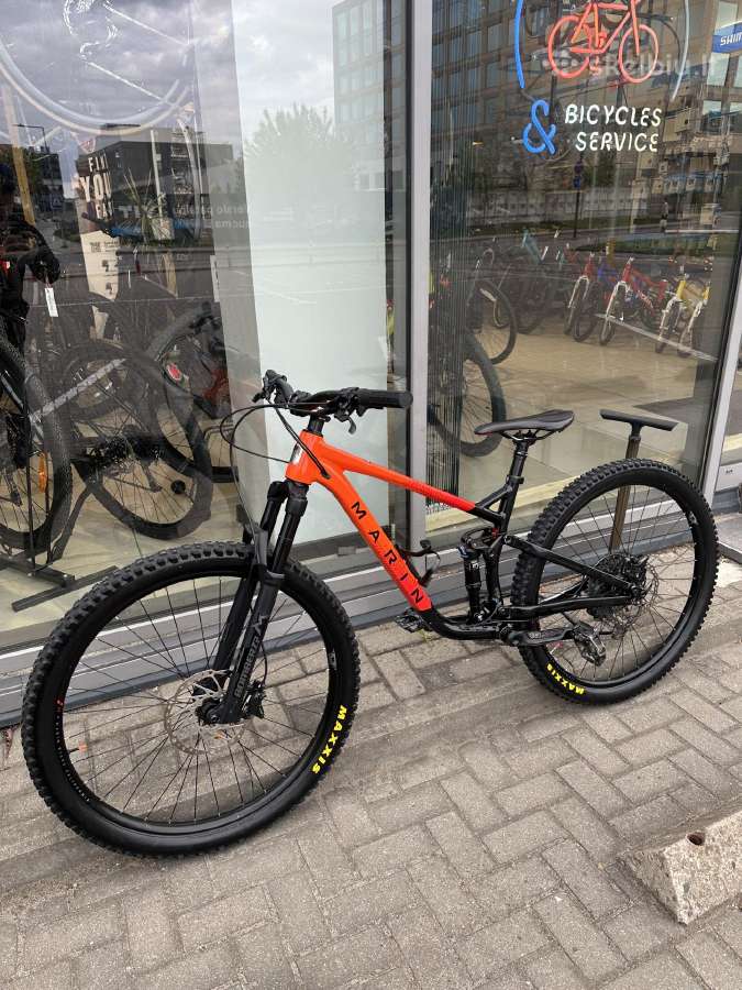 Full suspension dviratis