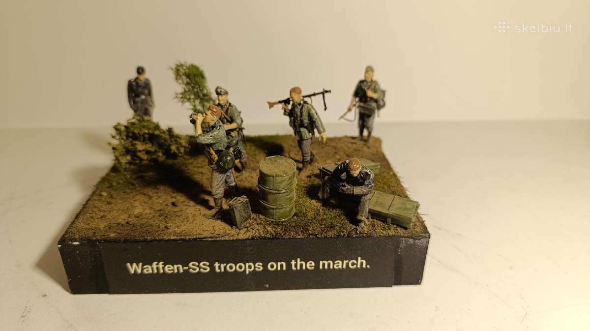 Diorama su kareiviais 1:35.