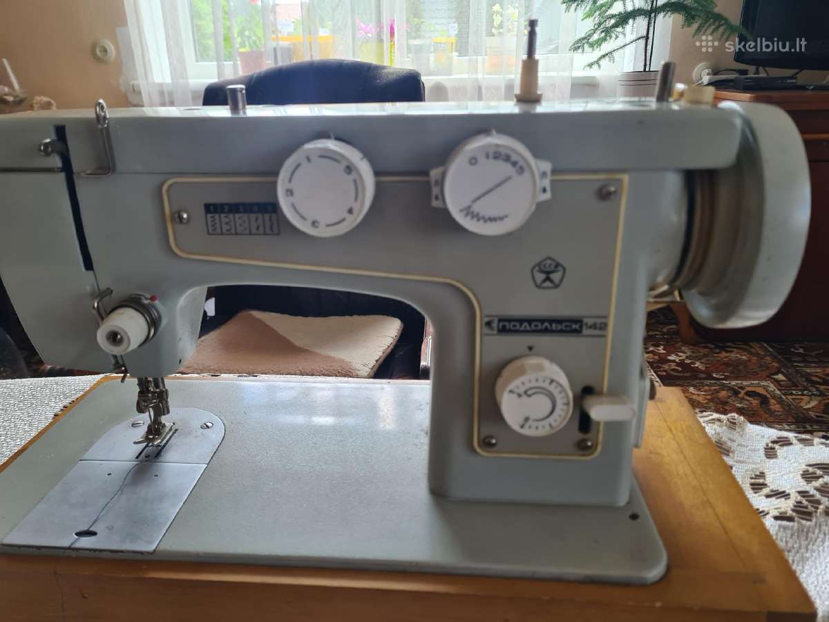 Puikios bukles elektrine siuvimo masina Podolsk