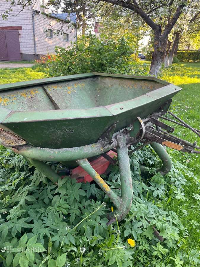 Trąšų barstyklė Amazone