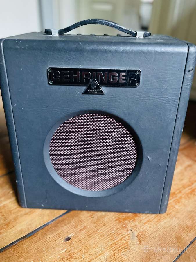 Behrringer Thunderbird Bx108 bosinis kubas