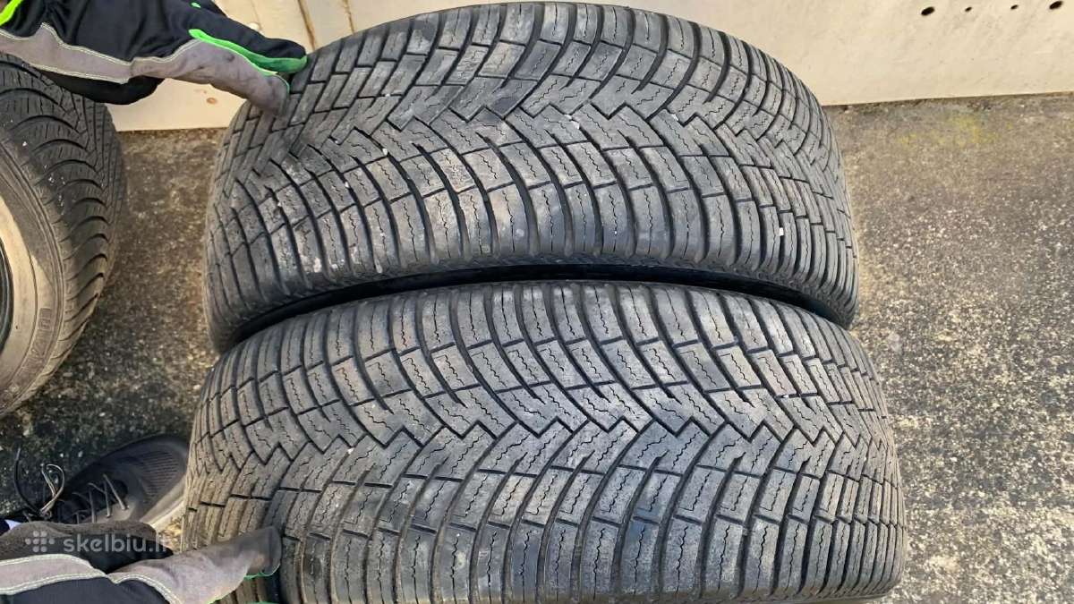 Pirelli “powergy 225/45 M+s 2024m