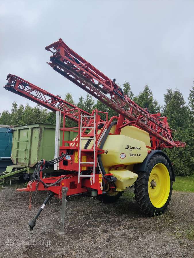 Kverneland Ikarus A38