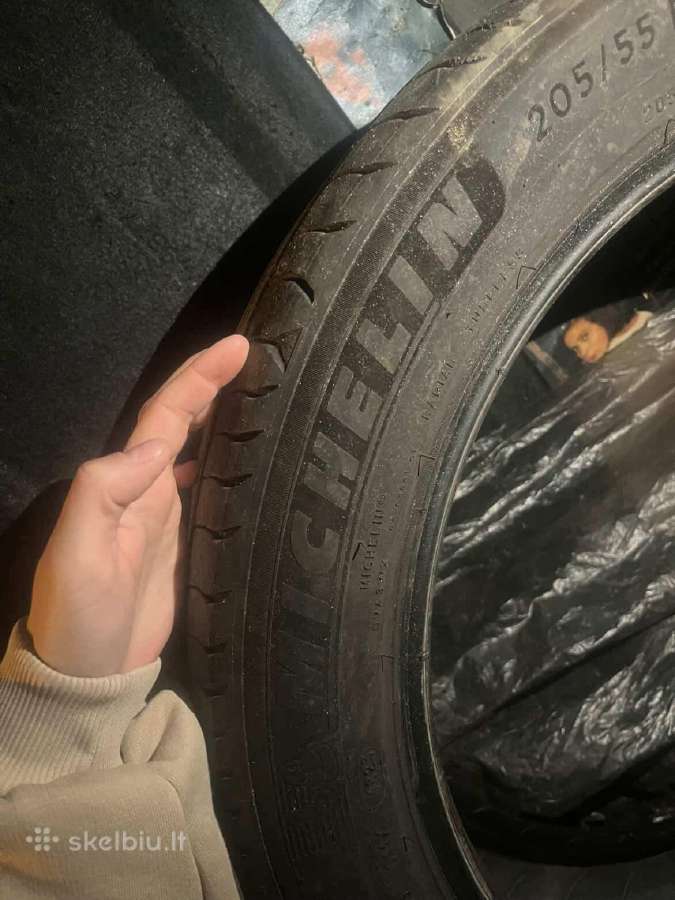 Padangos 205/55/r19