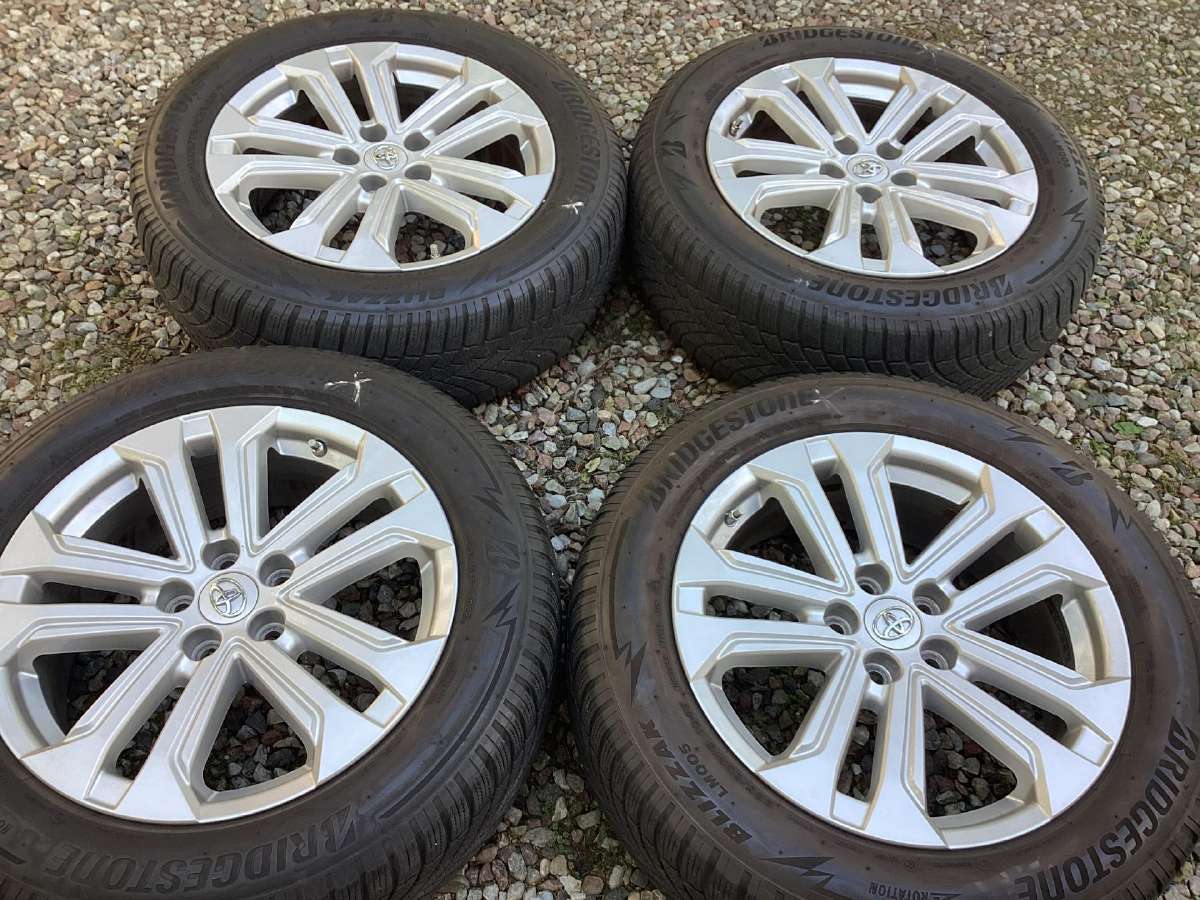 Bridgestone Blizzak Lm005