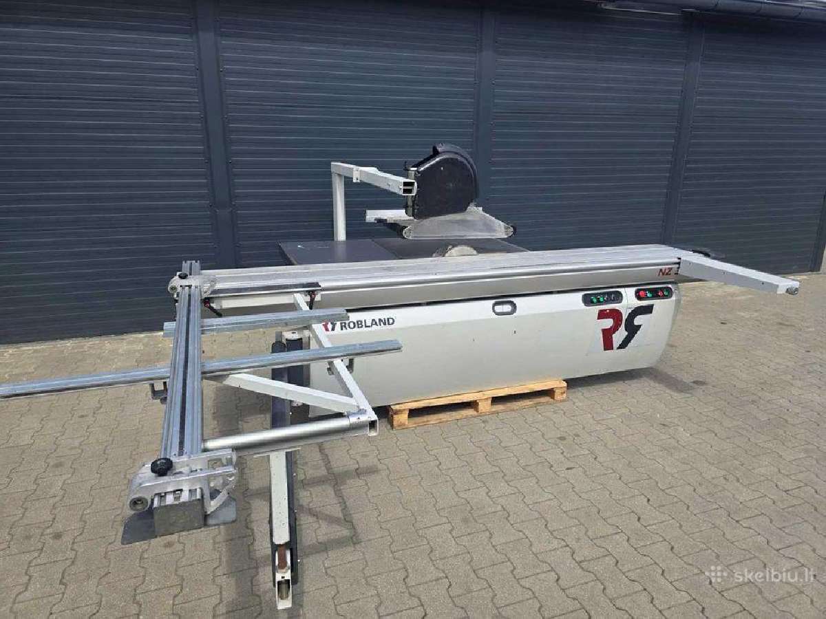 Formatinio pjovimo staklės Robland 3200