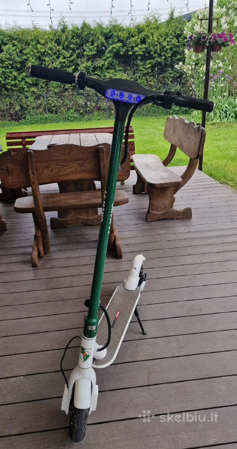 Elektrinis paspirtukas Beaster Scooter Bc Žalgiris