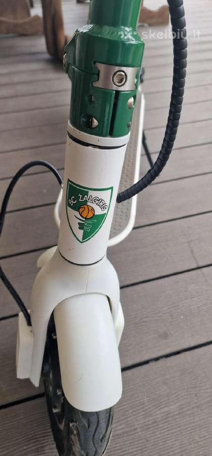 Elektrinis paspirtukas Beaster Scooter Bc Žalgiris - nuotraukos Nr. 3
