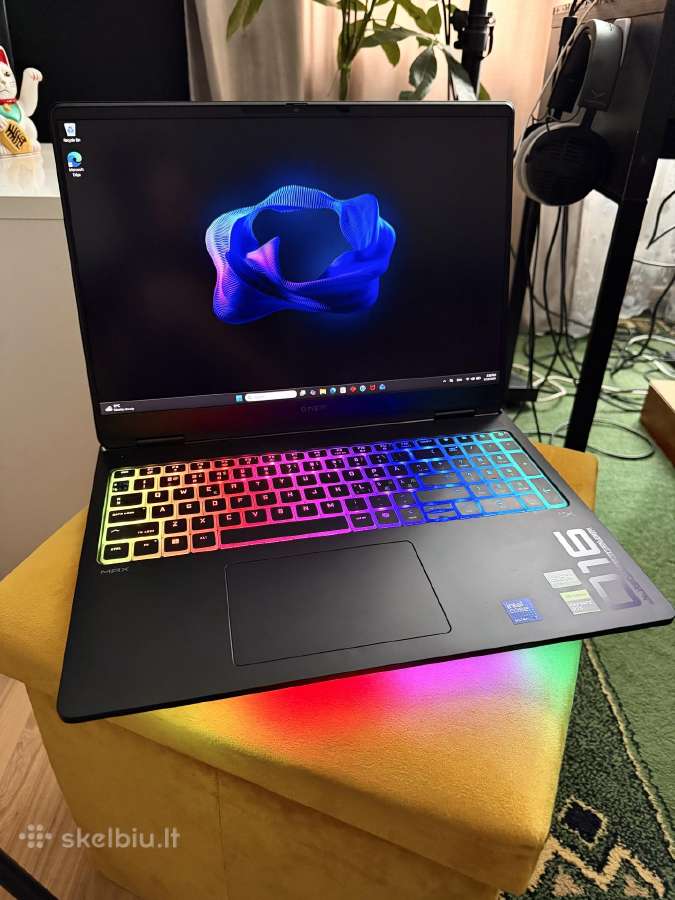Labai galingas Hp Omen Max žaidimų kompiuteris