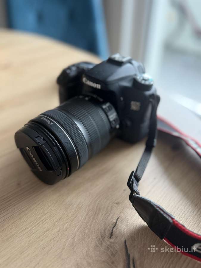 Canon EOS 70d su 18-135 mm objektyvu