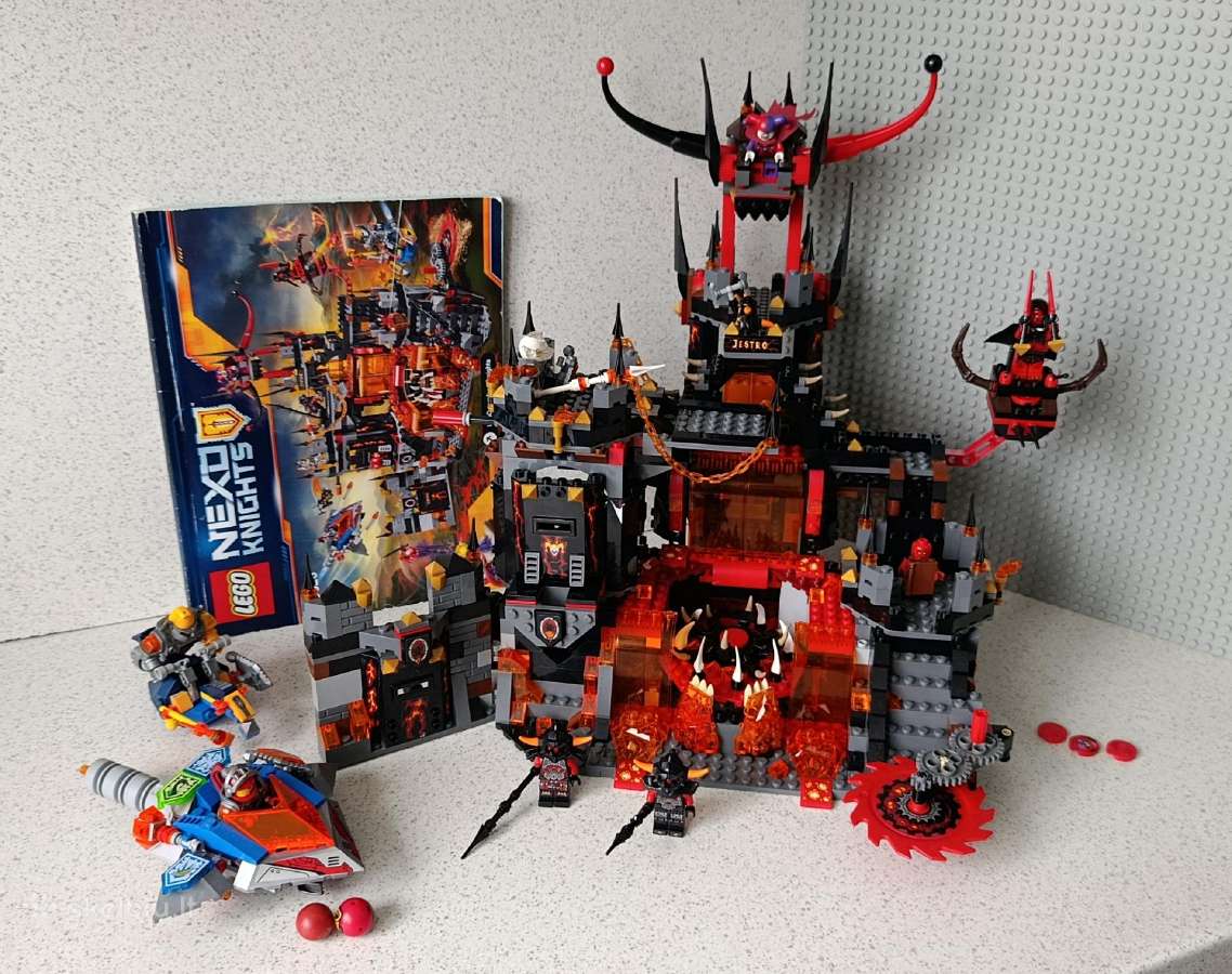 Lego Nexo Knight 70323 Jestro's Volkano Lair