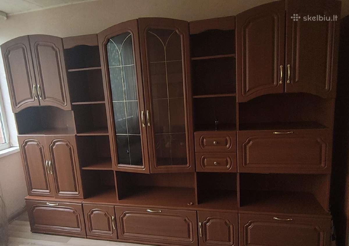 Parduodama sekcija geros bukles pasiimti patiems