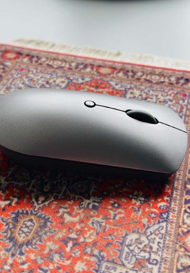 Puikios būklės Lenovo 600 Bluetooth tyli pelė - nuotraukos Nr. 2