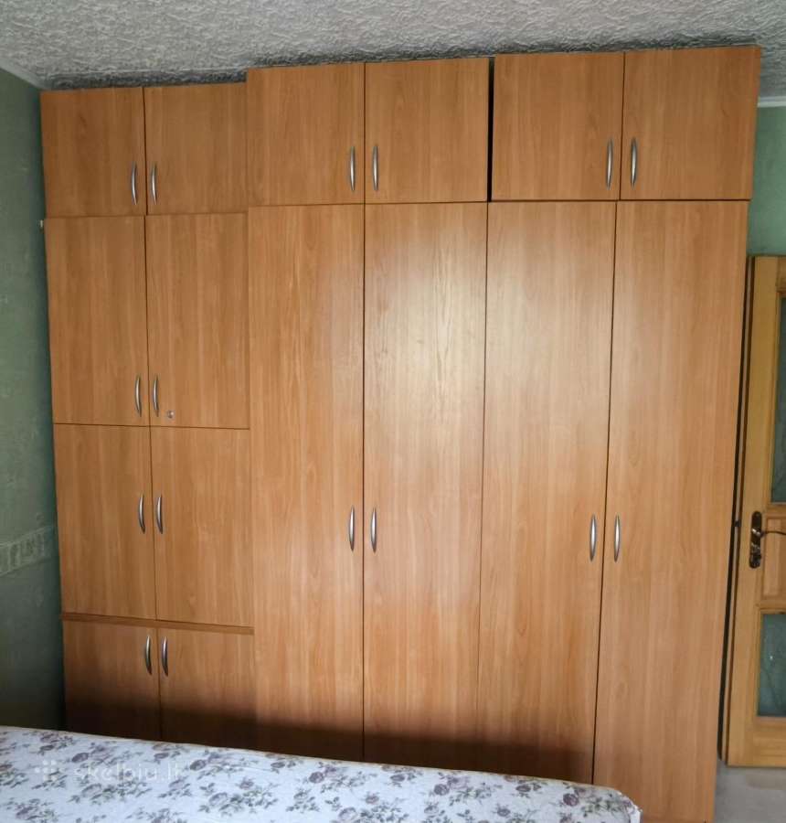 Spinta iš daug dalių