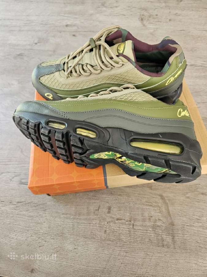Nike batai
