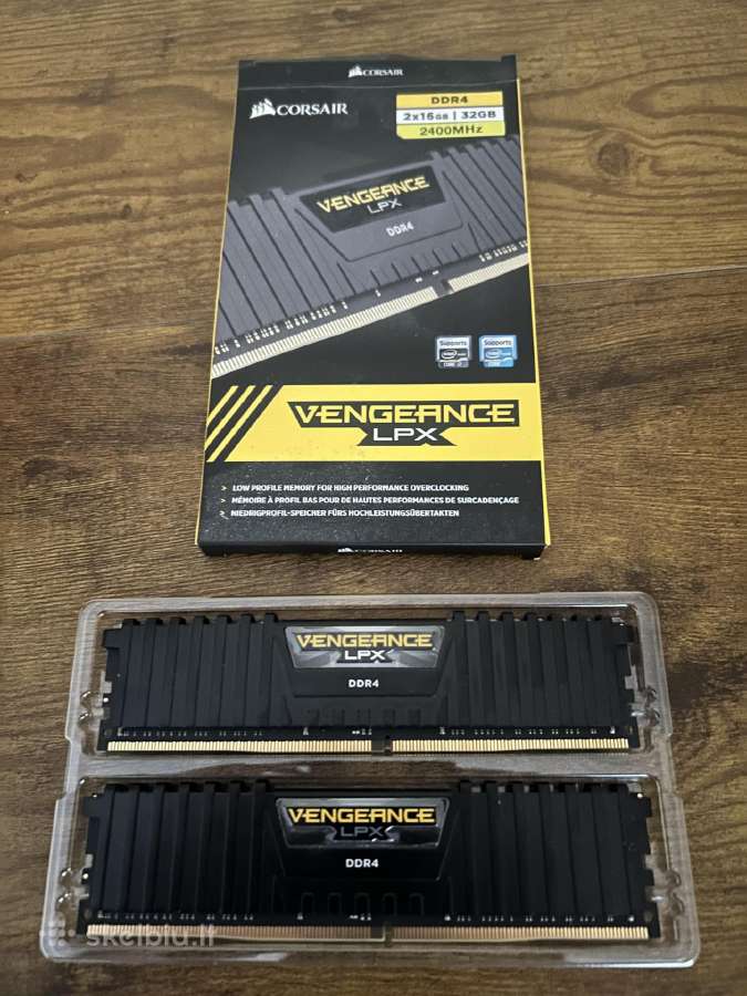 Ddr4 32 GB 2400 Corsair Vengeance