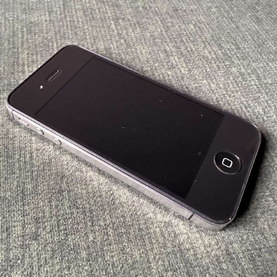 iPhone 4S Black 16gb A1387 (iCloud Locked)