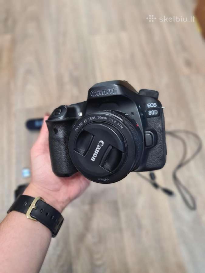 Canon 80d + 2 objektyvai + kitos smulkmenos