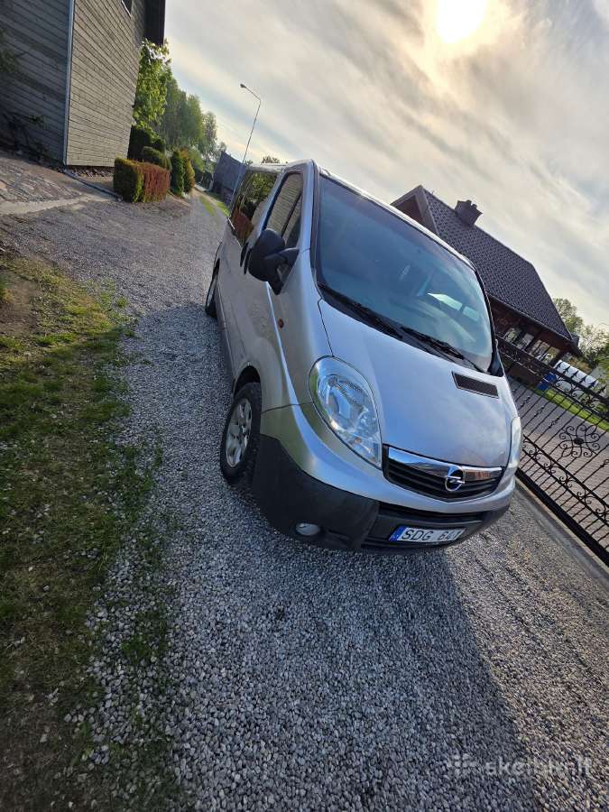 Opel vivaro 2009
