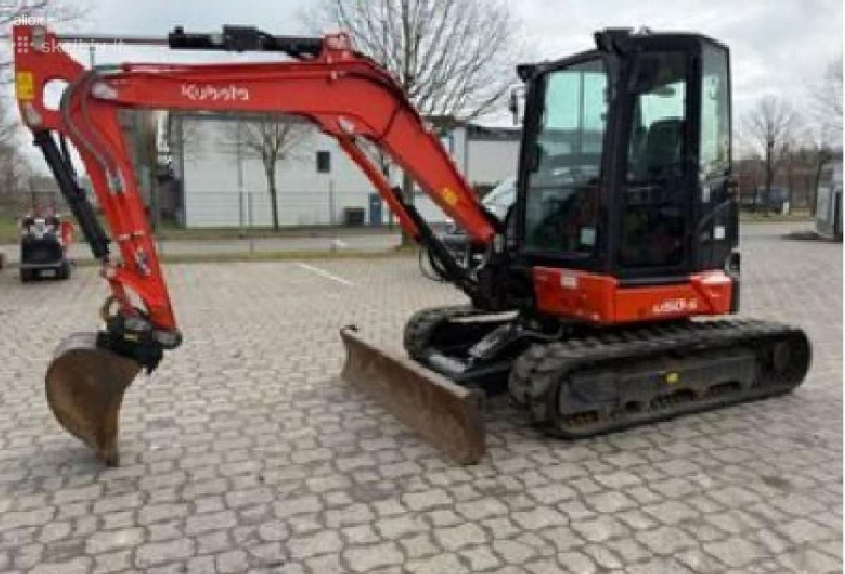 Mini ekskavatoriaus/krautuvo operatoriaus darbo .