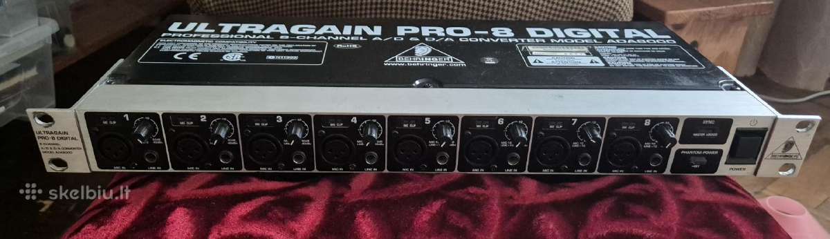 Behringer Ada8000