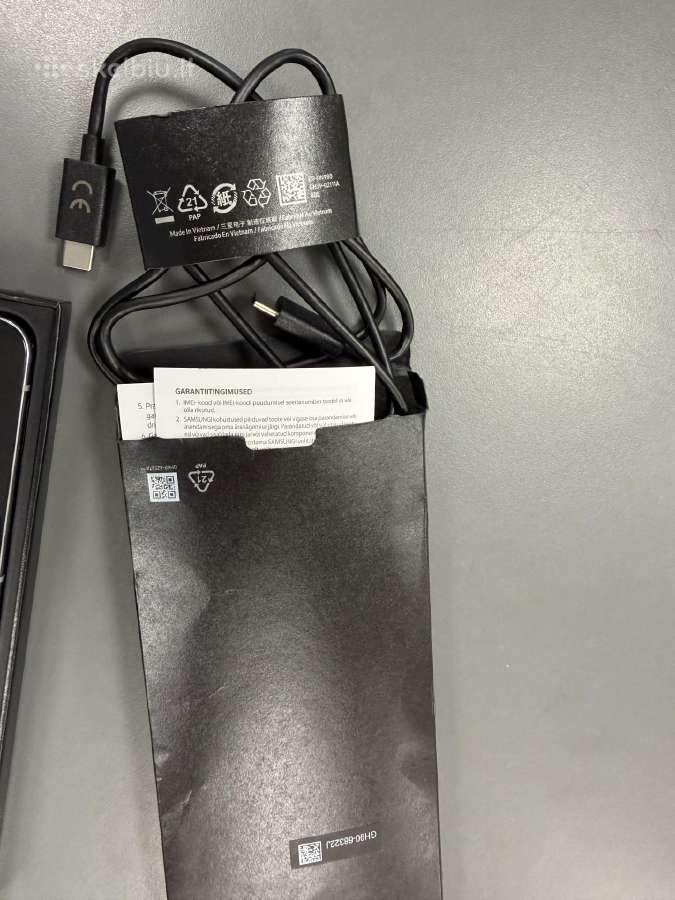 Samsung Galaxy Z Flip5 8/256gb, komplek,garant - nuotraukos Nr. 3