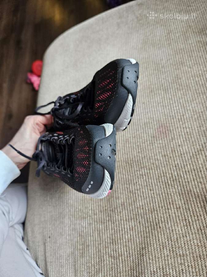 Under armour kedukai - nuotraukos Nr. 3