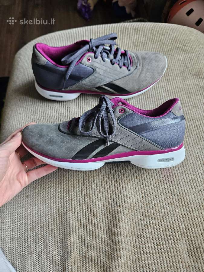 Reebok odiniai batai
