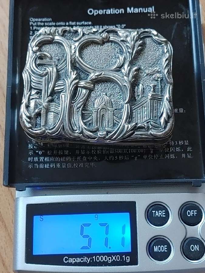 Sidabrinė dėžutė. Pastatai.