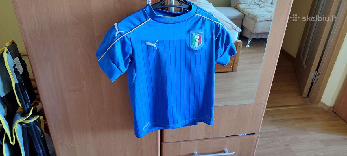 Puma Italijos futbolo marškinėliai 9-10 metų