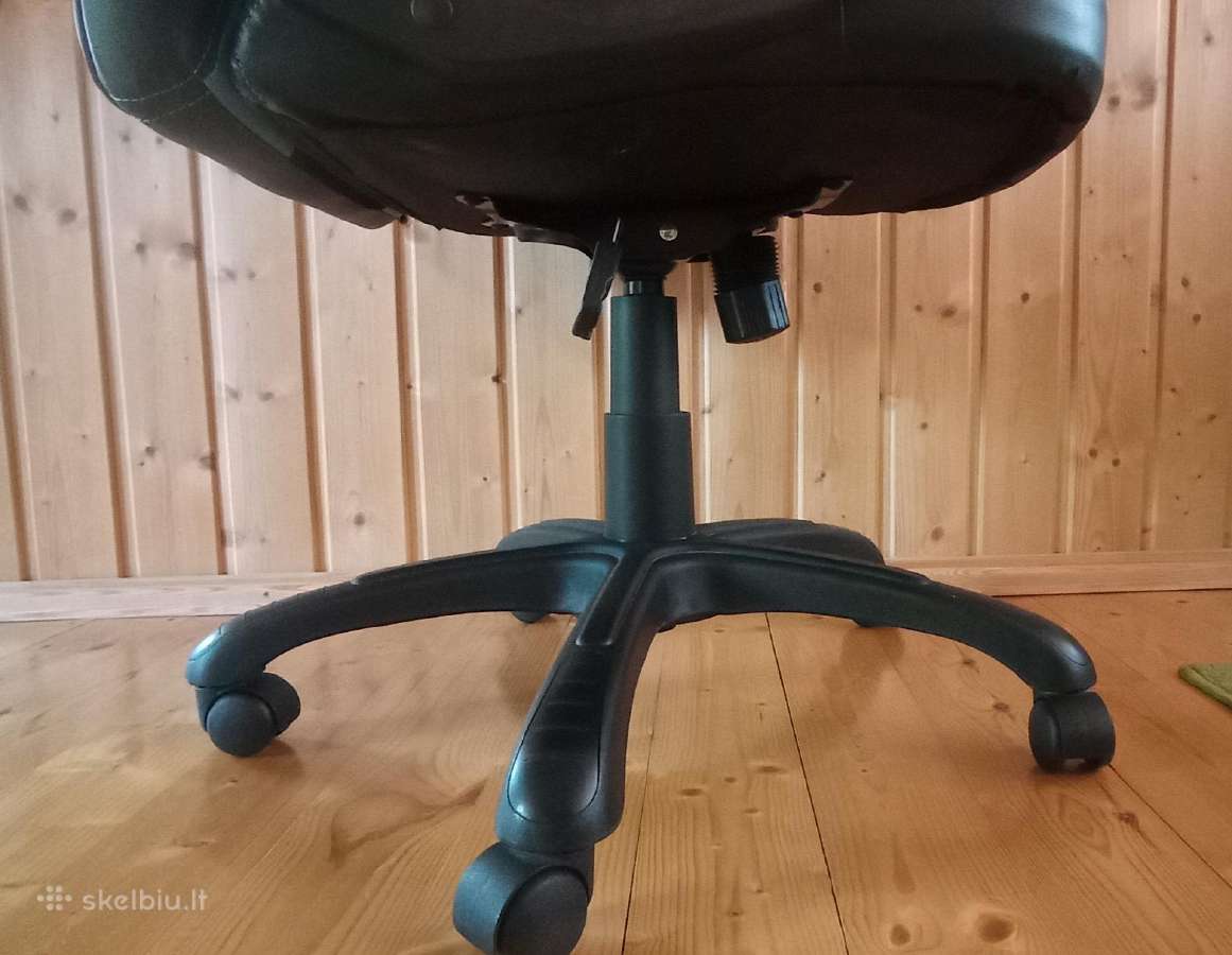 Parduodu kėdę