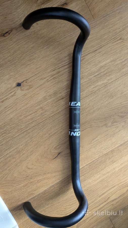 Easton ae70 dviracio vairas
