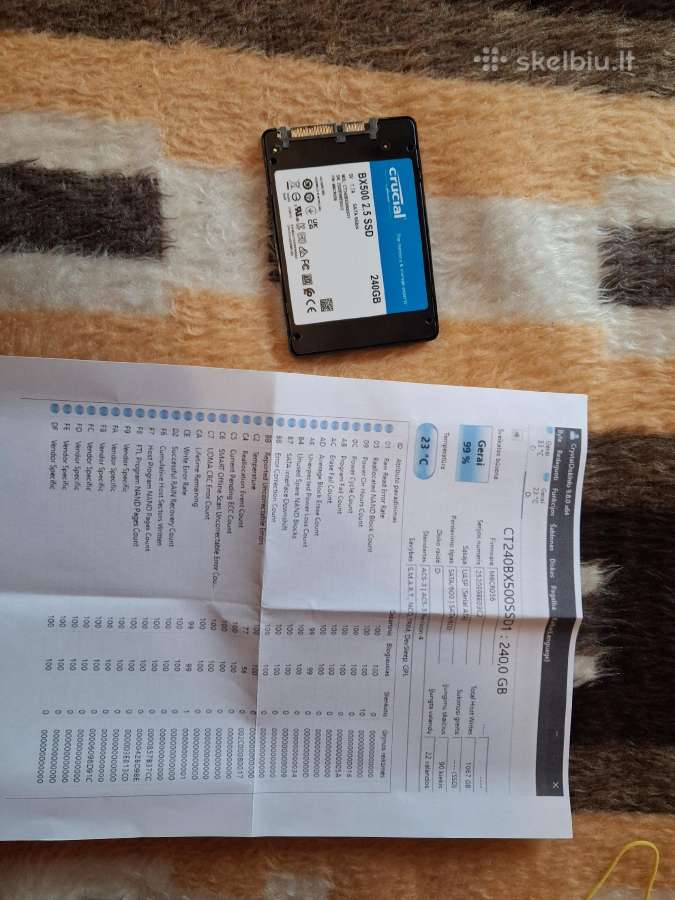 Parduodu Crucial Bx500 240 GB SSD diską.