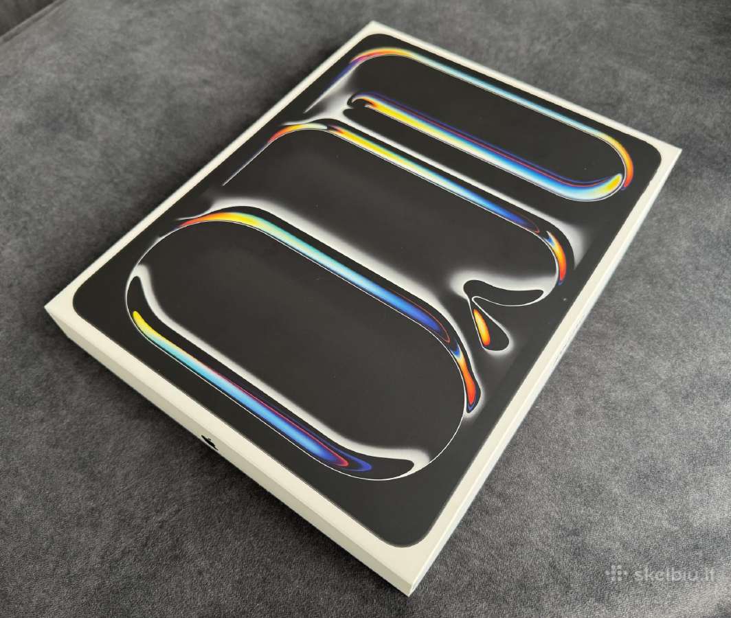 Apple iPad Pro 13 - inch M5 Chip 256gb