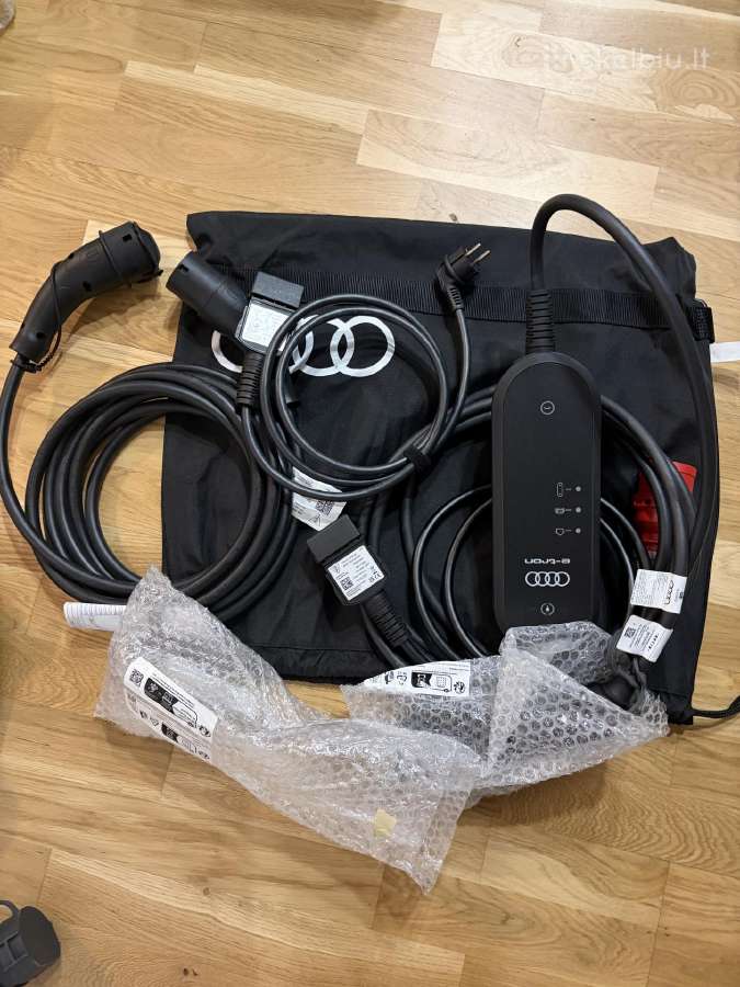 Audi e-tron krovimo laidų komplektas 11kw