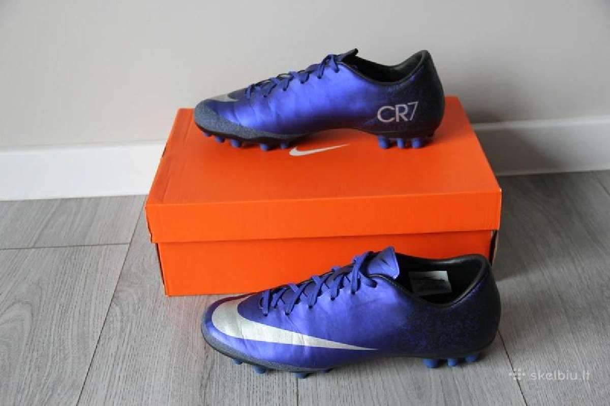 Nike 42d futbolo bateliai