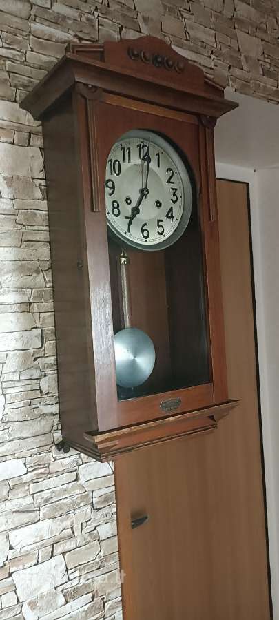 Antikvarinis sieninis laikrodis "Junghans"