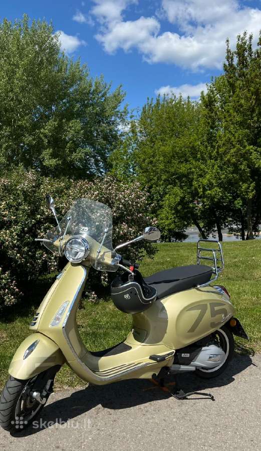 Vespa šalmas