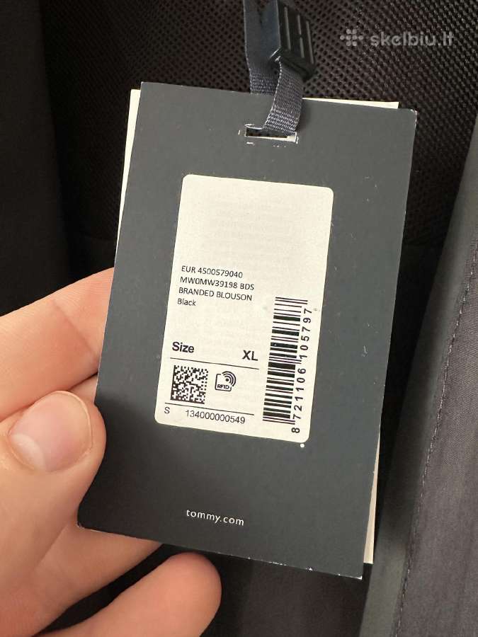Tommy Hilfiger striukė nuo lietaus ir vėjo - nuotraukos Nr. 4