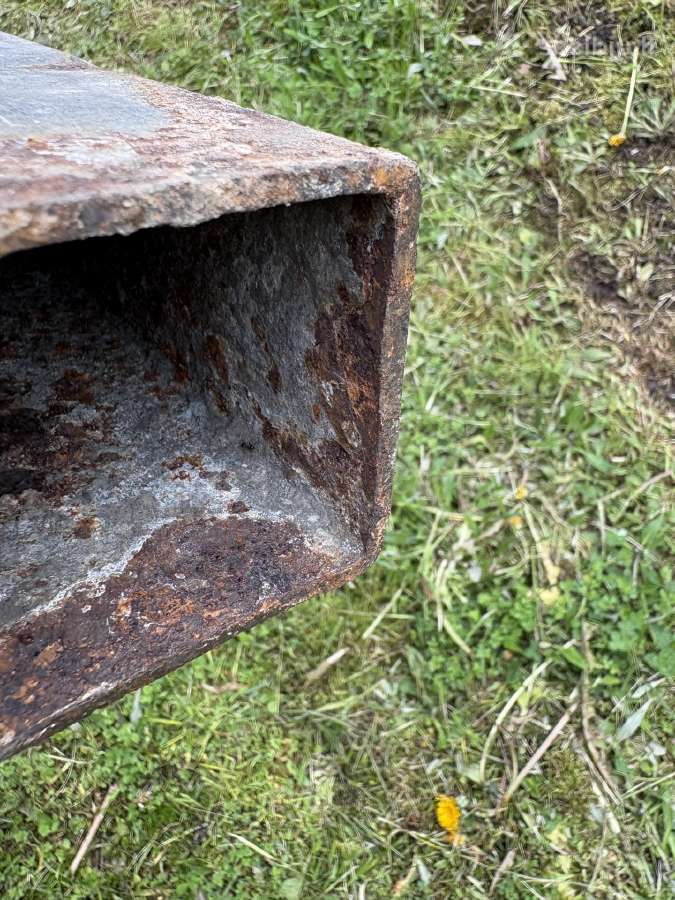 Storasieniai metaliniai stulpai - nuotraukos Nr. 2