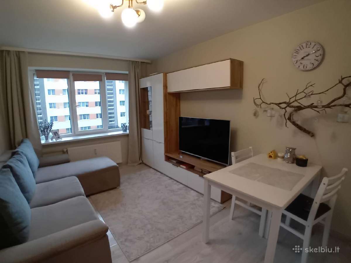 Išnuomojamas tvarkingas 2k butas renovuotame name