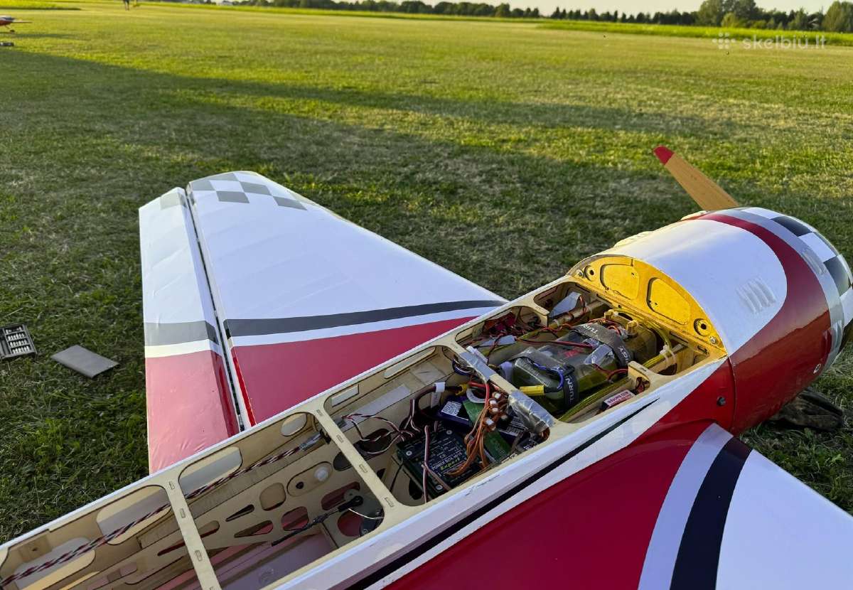 Lektuvas Yak54 su 55cc (2.20m) - nuotraukos Nr. 3