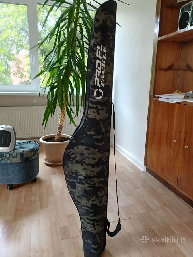 Kietas dėklas meškerėms Pro Fl 135