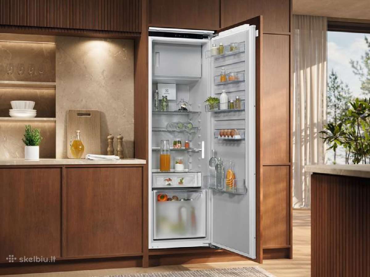 Įmontuojamas šaldytuvas Electrolux Ik3029sar