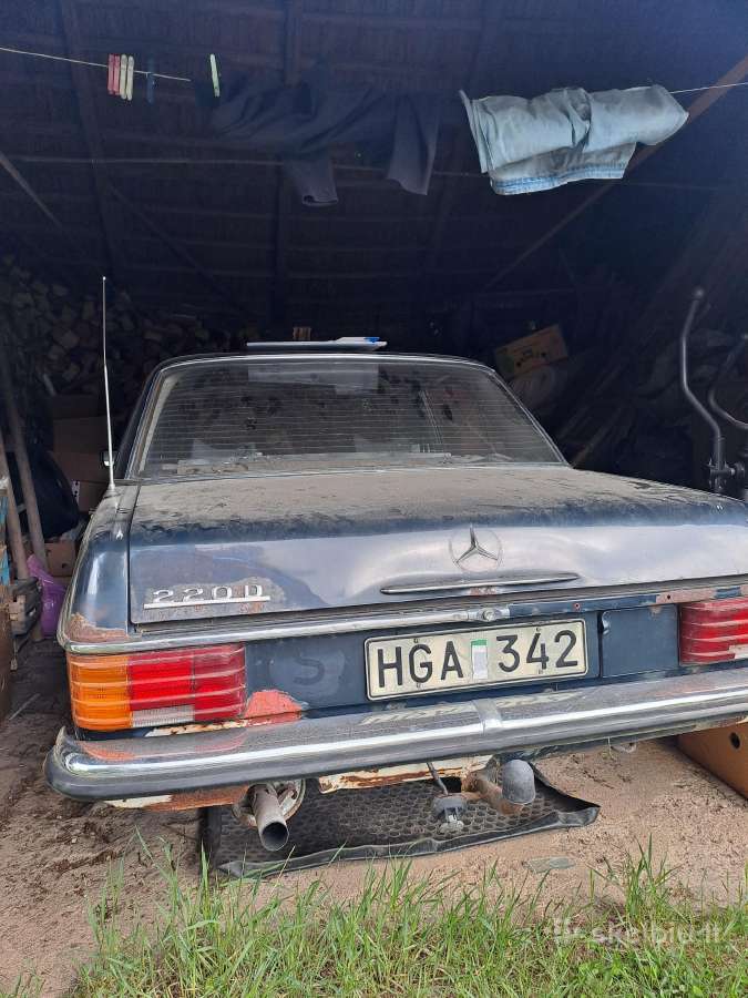 Mersedes Benz 115 1974 2.2d