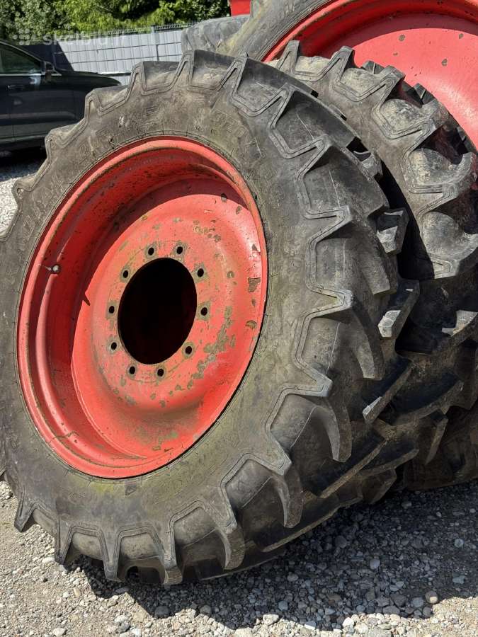 Siaurieji purškimo traktoriaus ratai R32, R46 - nuotraukos Nr. 3