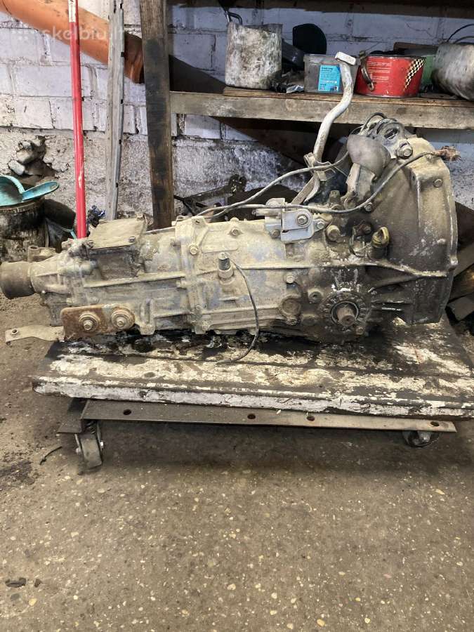 Ty753xr1aa subaru pavarų dėžė