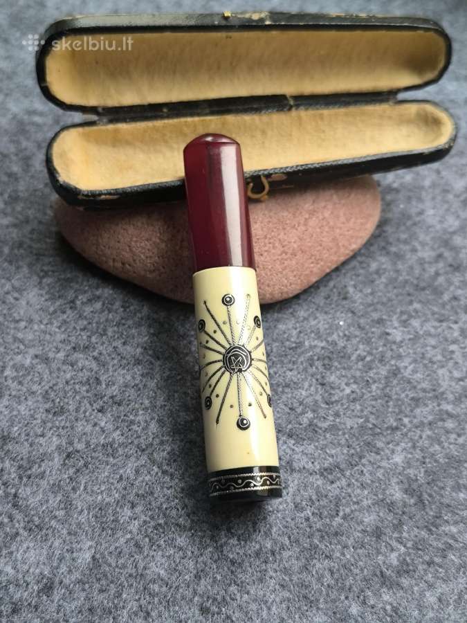 Vintažinis Art Deco cigarečių laikiklis